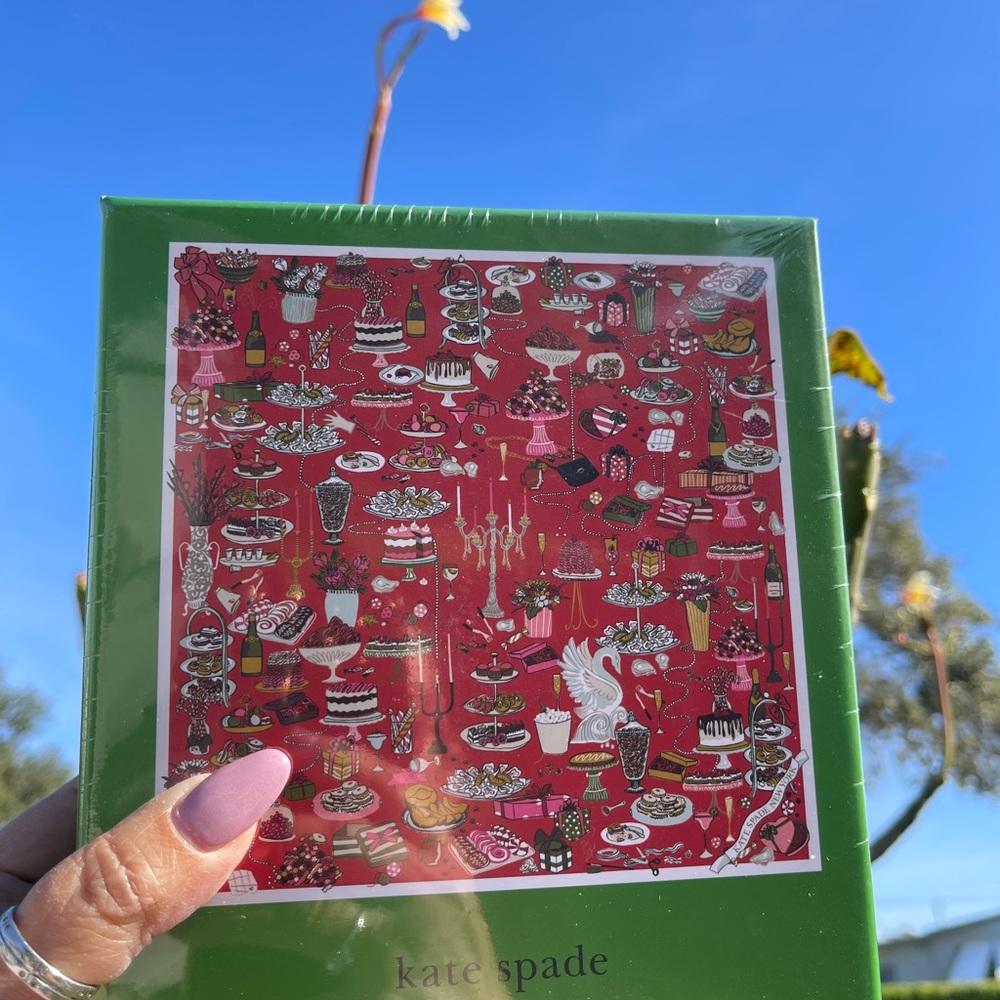 Kate Spade Green Party Table Puzzle - Picture 4 of 8